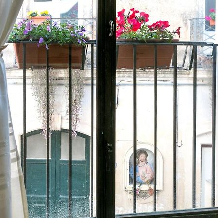 レッチェ Caminanti Bed & Breakfast エクステリア 写真